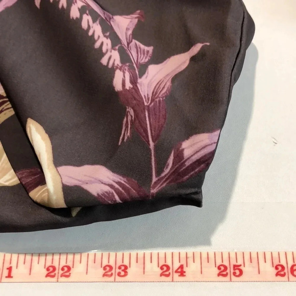 DG2 Diane Gilman Floral Blouse - Picture 8 of 8